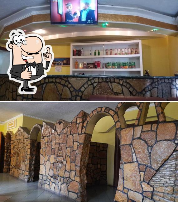 Взгляните на изображение кафе "Флоренция"