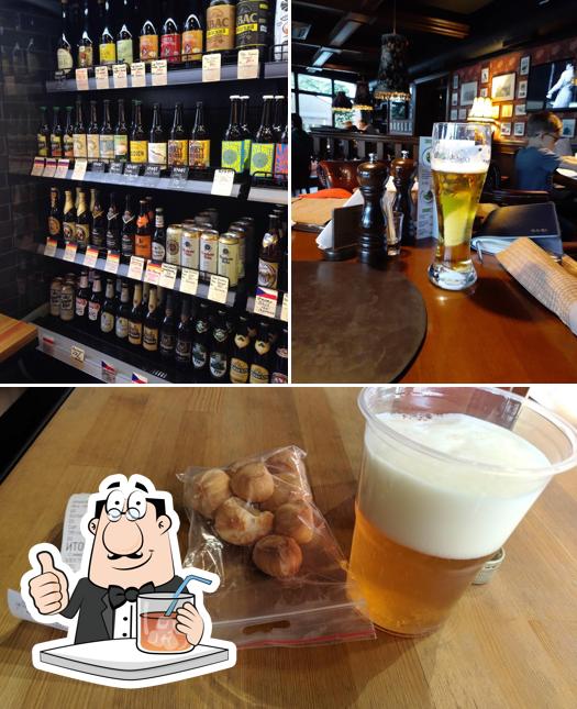 Помимо прочего, в Пивной Двор есть напитки и еда