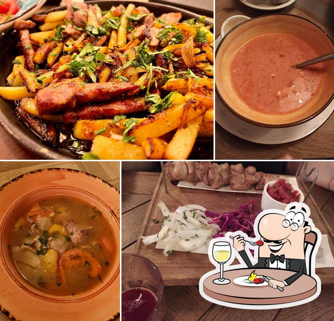 Еда в "Птичка"