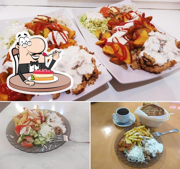 "Акрополь гирос" предлагает разнообразный выбор десертов