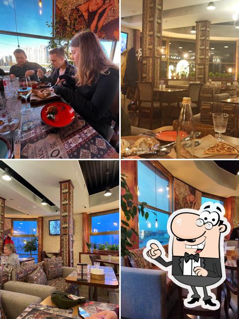 Интерьер "Ирландского Паба Harats Брянска"