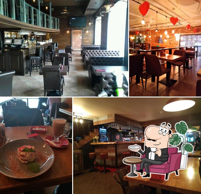 Посмотрите на внутренний интерьер "Ресторана Экспромт"