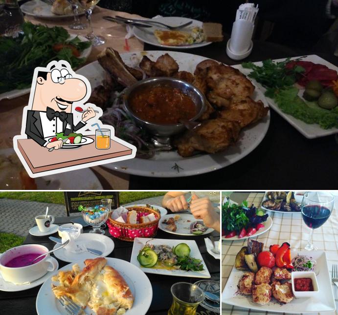 Еда в "Чистых Прудах"