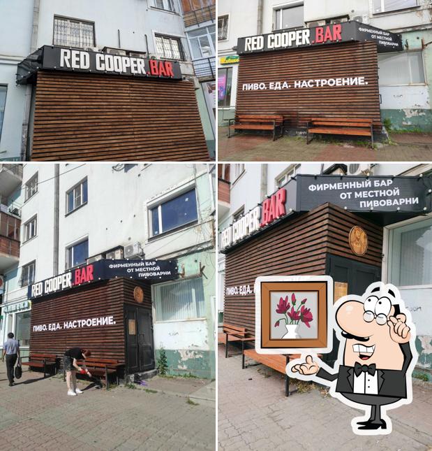 Red Cooper. Bar