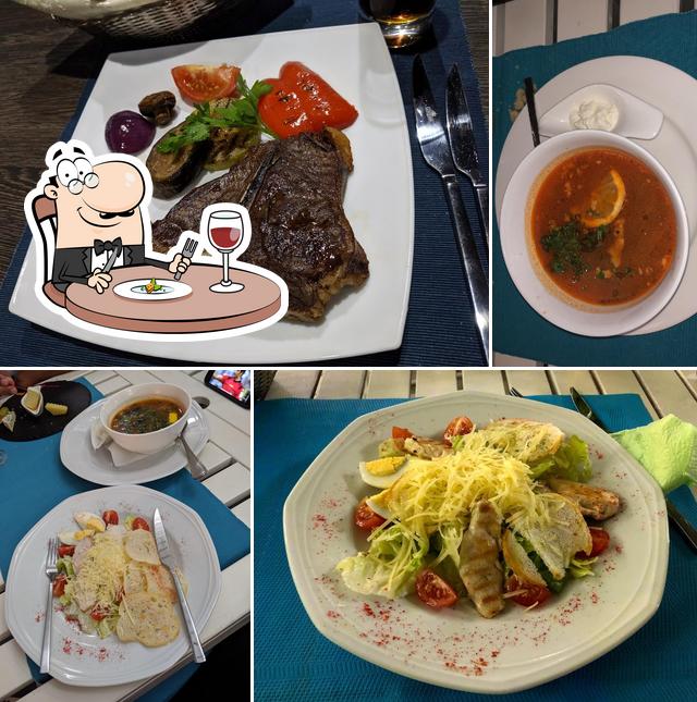 Еда в "Ресторане Тарантино"