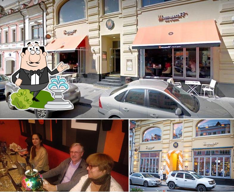 Помимо прочего, в Шашлыкоff есть внешнее оформление и внутреннее оформление