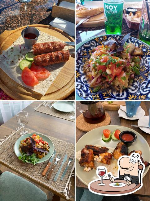 Еда в "Чача"