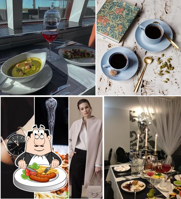 Еда в "Ресторане "Вкус""