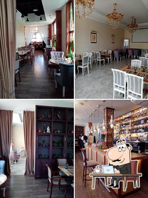 Интерьер "Ирландского Паба Harats Брянска"