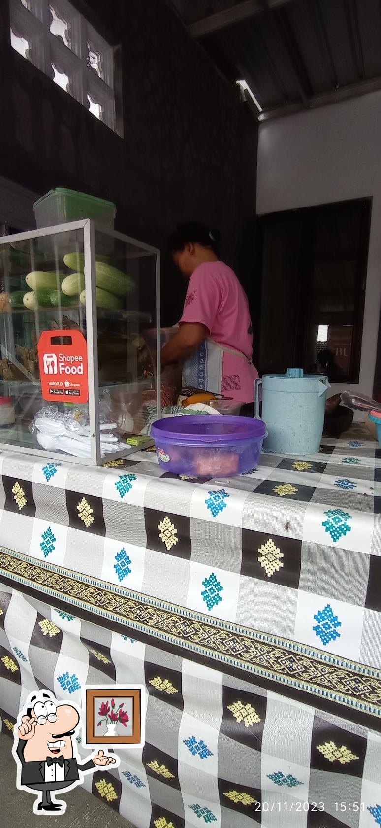 Rujak Budhe