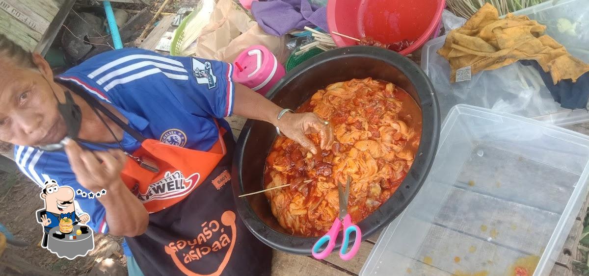 ร้านลูกชิ้นทอดไฟฟ้า"คลองซอย"