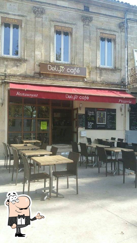 Dely's Cafe