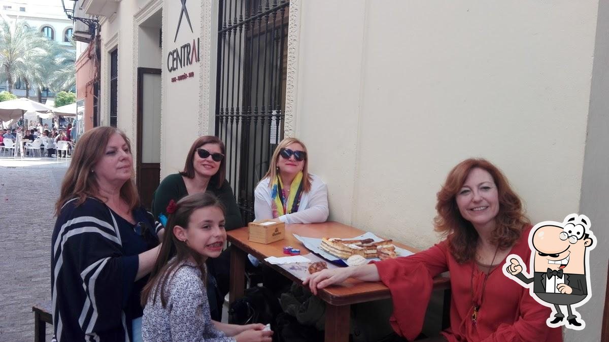 Bar L' Plaza