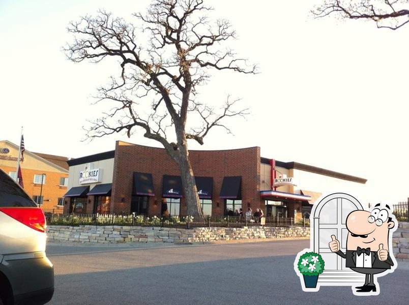 Rookies Sports Bar & Grill (Elgin)