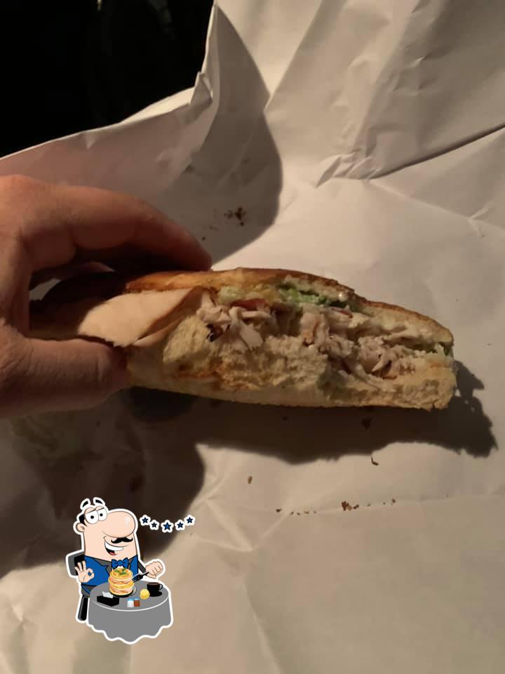 Head West Sub Shop
