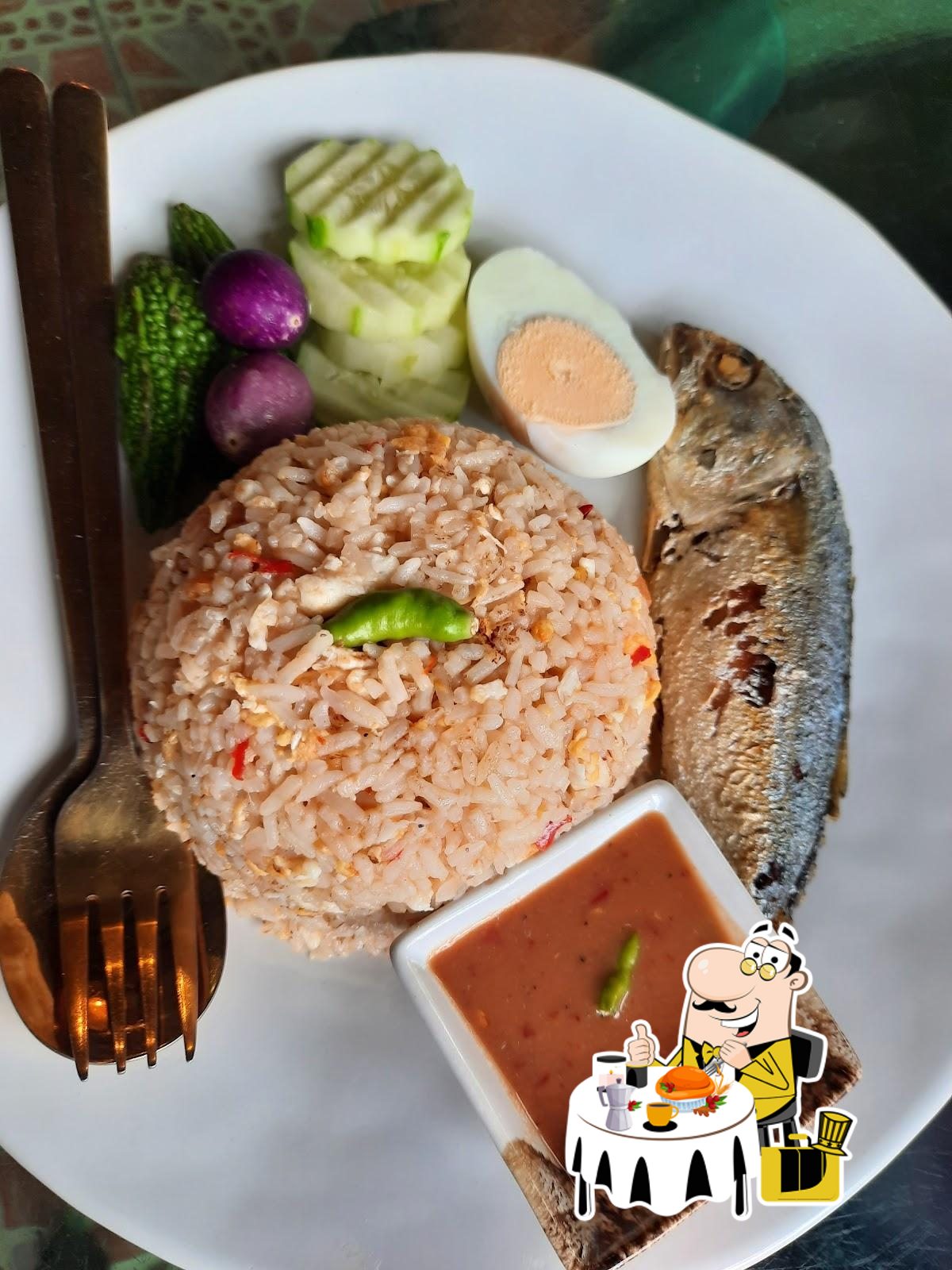 อิ่มโอ่ง เตี๋ยวเรือพ่นไฟ