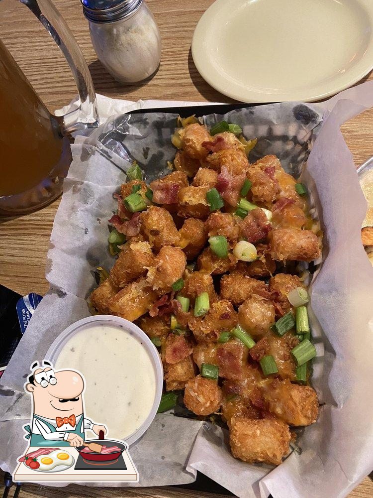 Playoffs Sports Bar & Grill