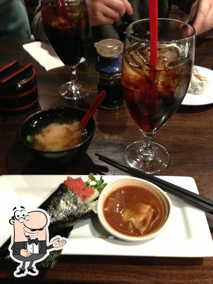 Izakaya Kaiten Sushi