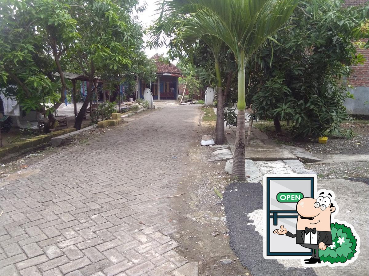 warung rujak neng sulah