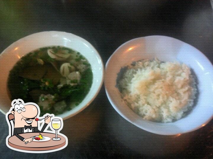 ต้มเลือดหมูสี่แยกคงคา