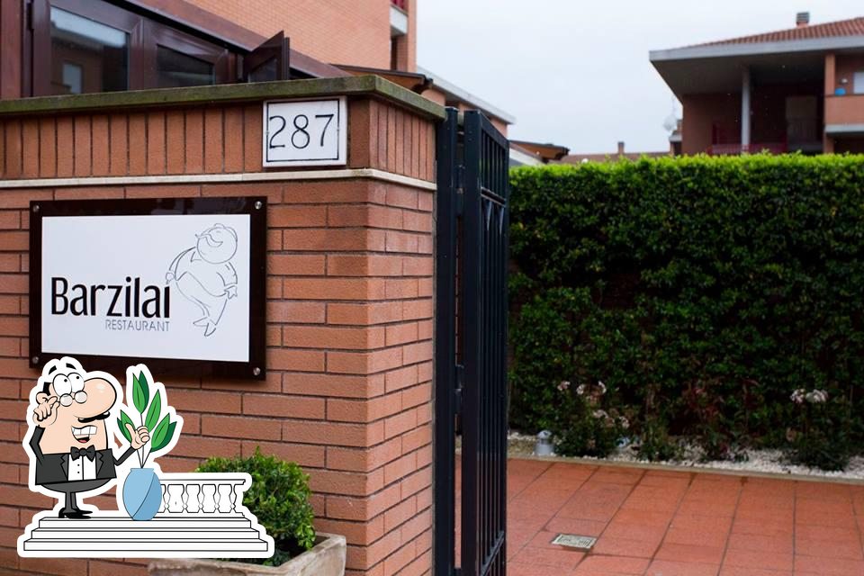 Barzilai, all'interno dell'hotel i triangoli