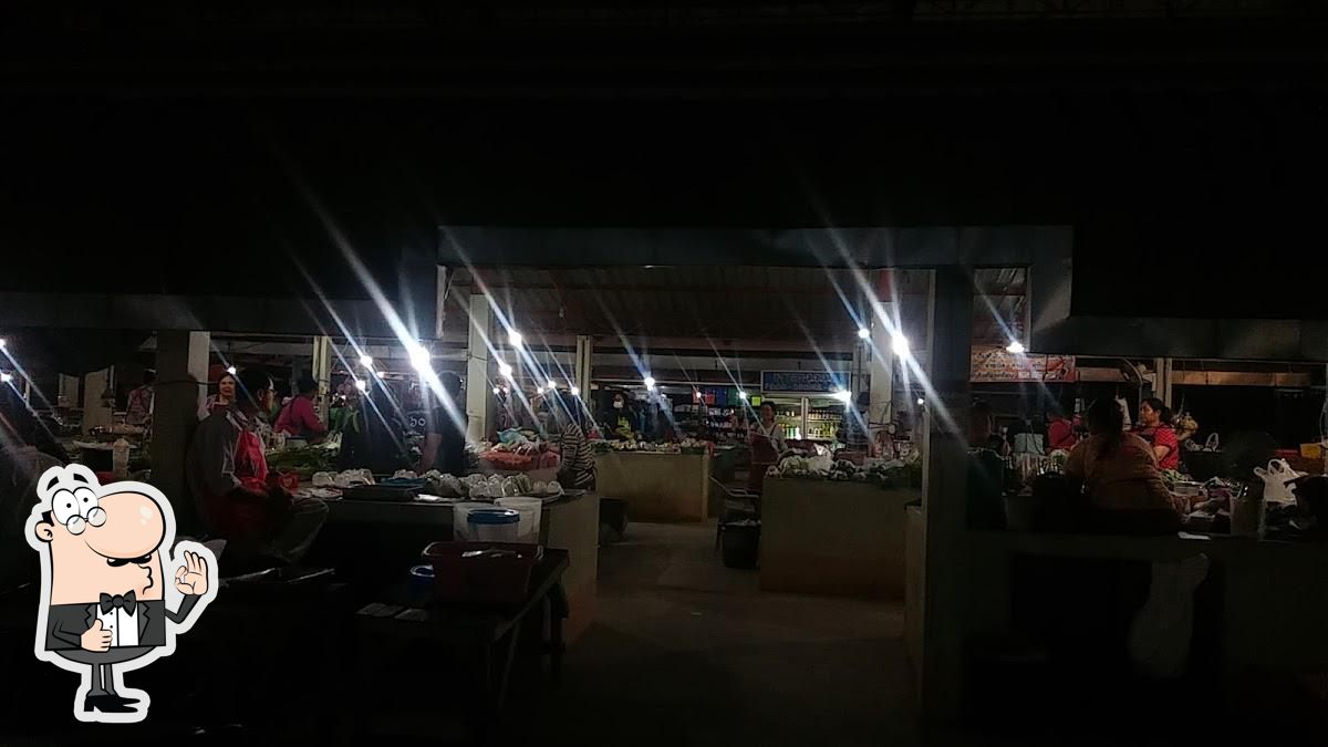 ตลาดสดบ้านเหมืองแบ่ง