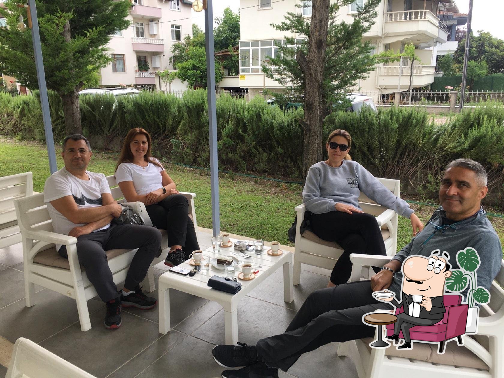 Gusto Linguine & Beyaz Ev Özel Kafe ve Restoran