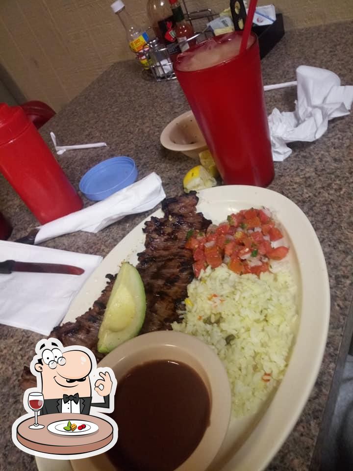 Pupusas Mama Tita
