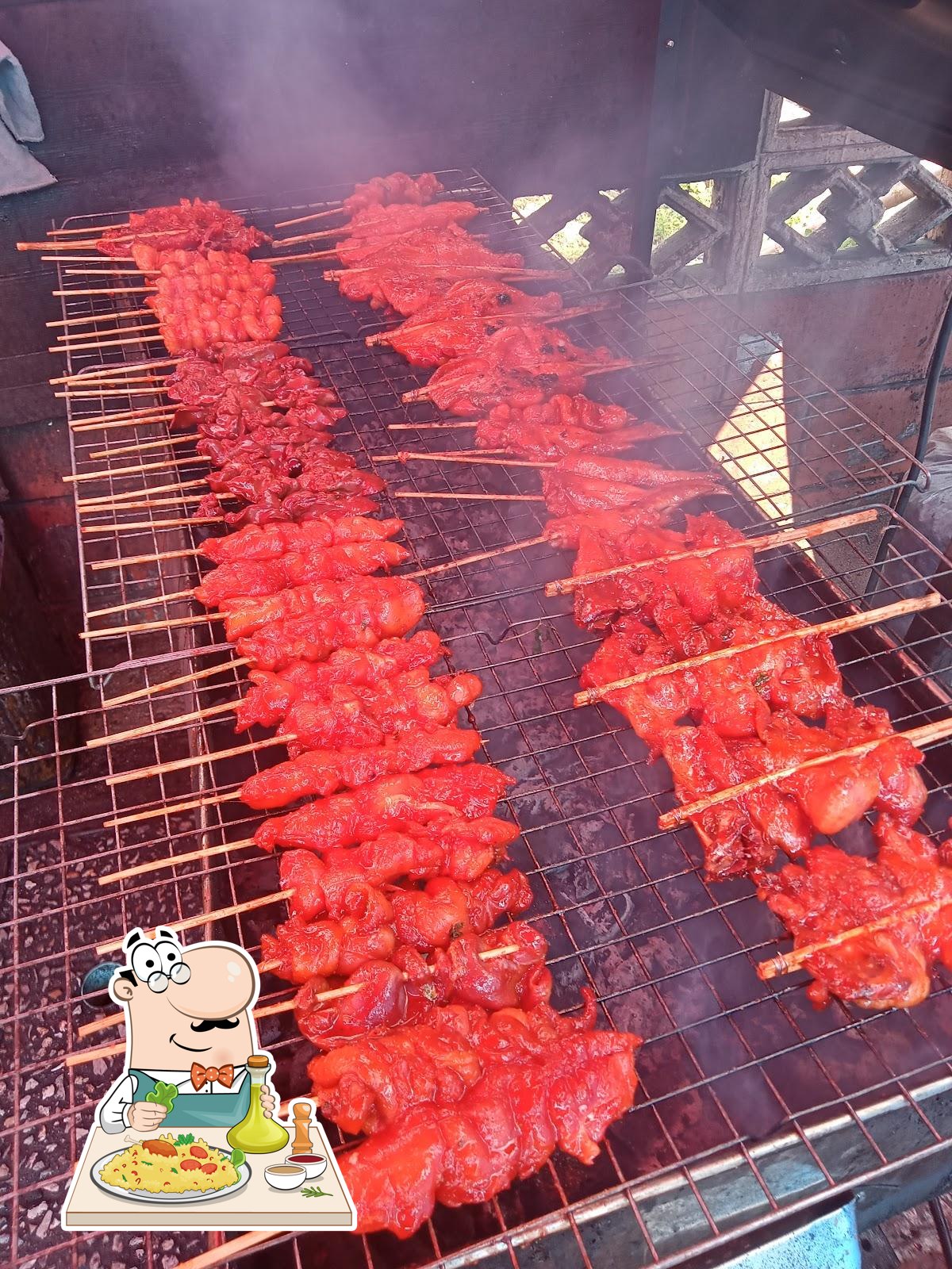 ไก่ย่างสามรส หน้าร.ร อนุบาลหันคา