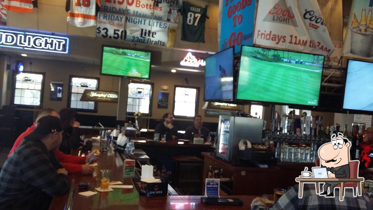 Alisha’s 5 Star Dive Bar Atco