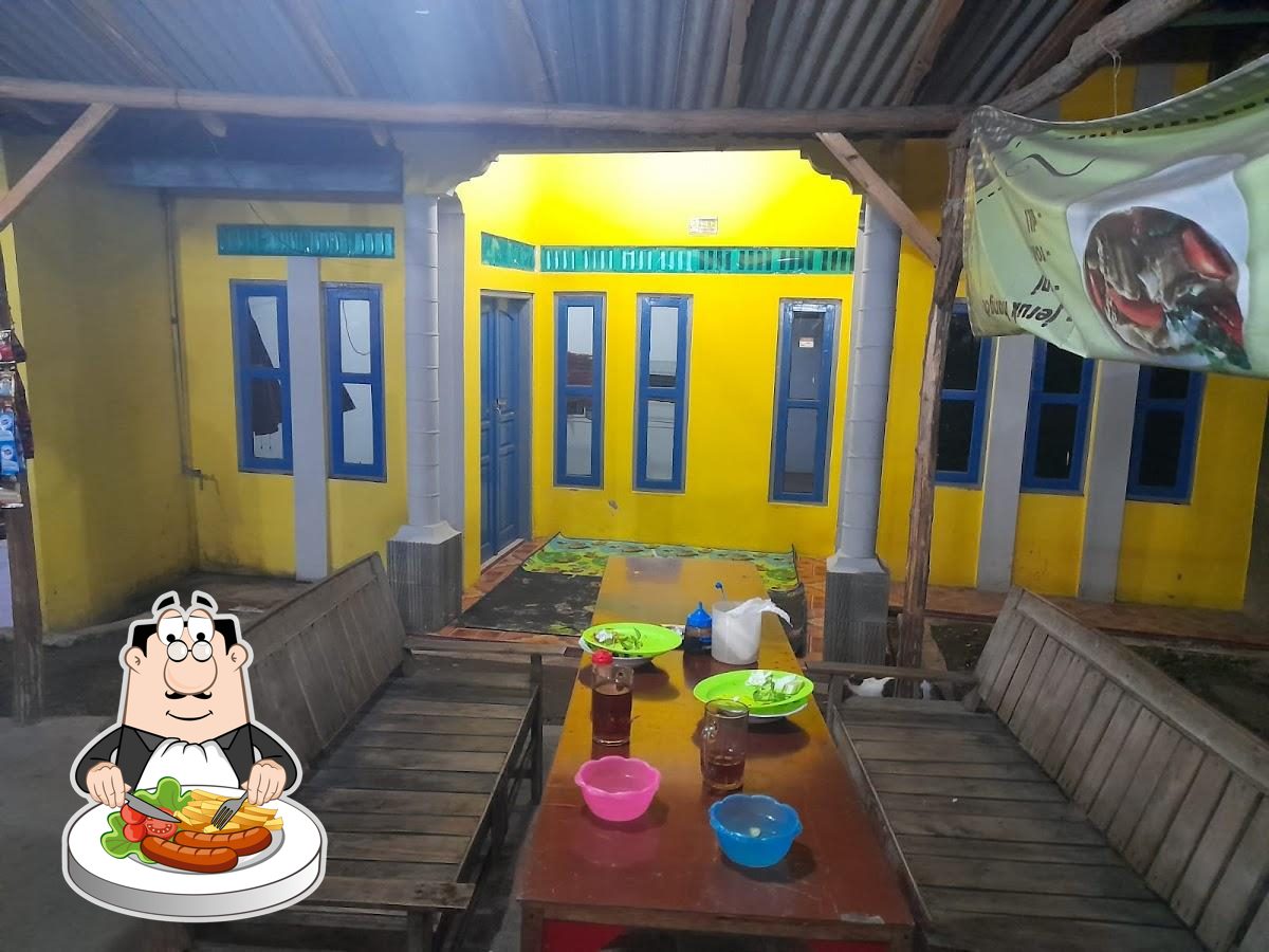 Pecel Lele Selera Malam