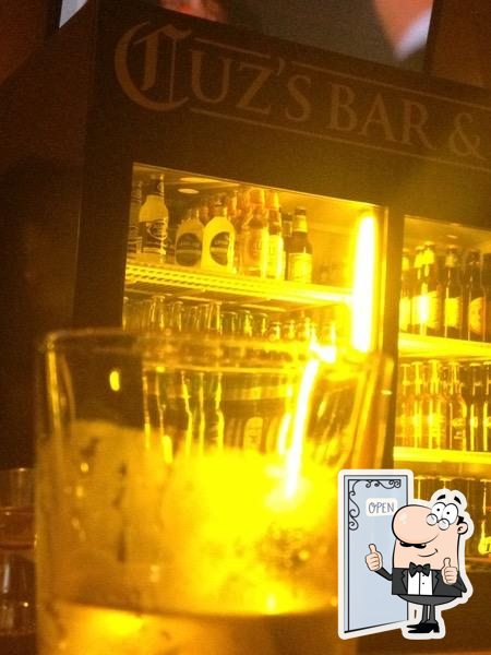 Cuz's Susquehanna Bar