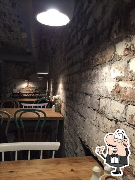13 Cafe