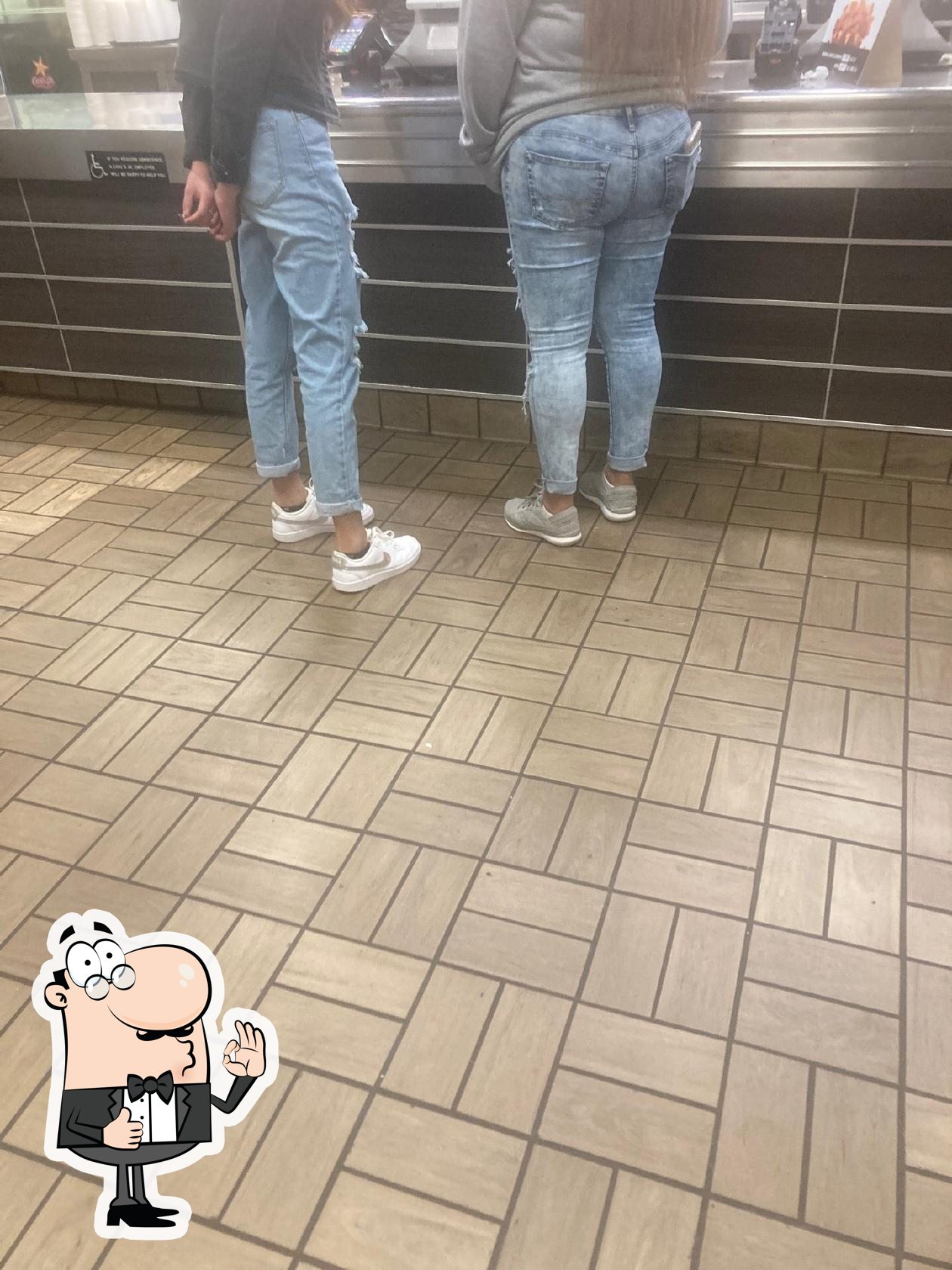 Carl's Jr.