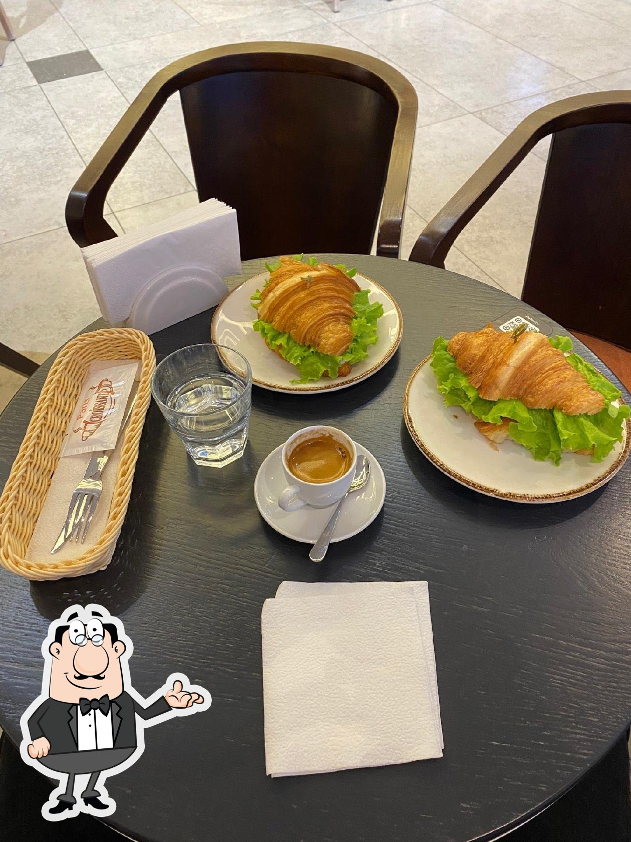 Paris croissant
