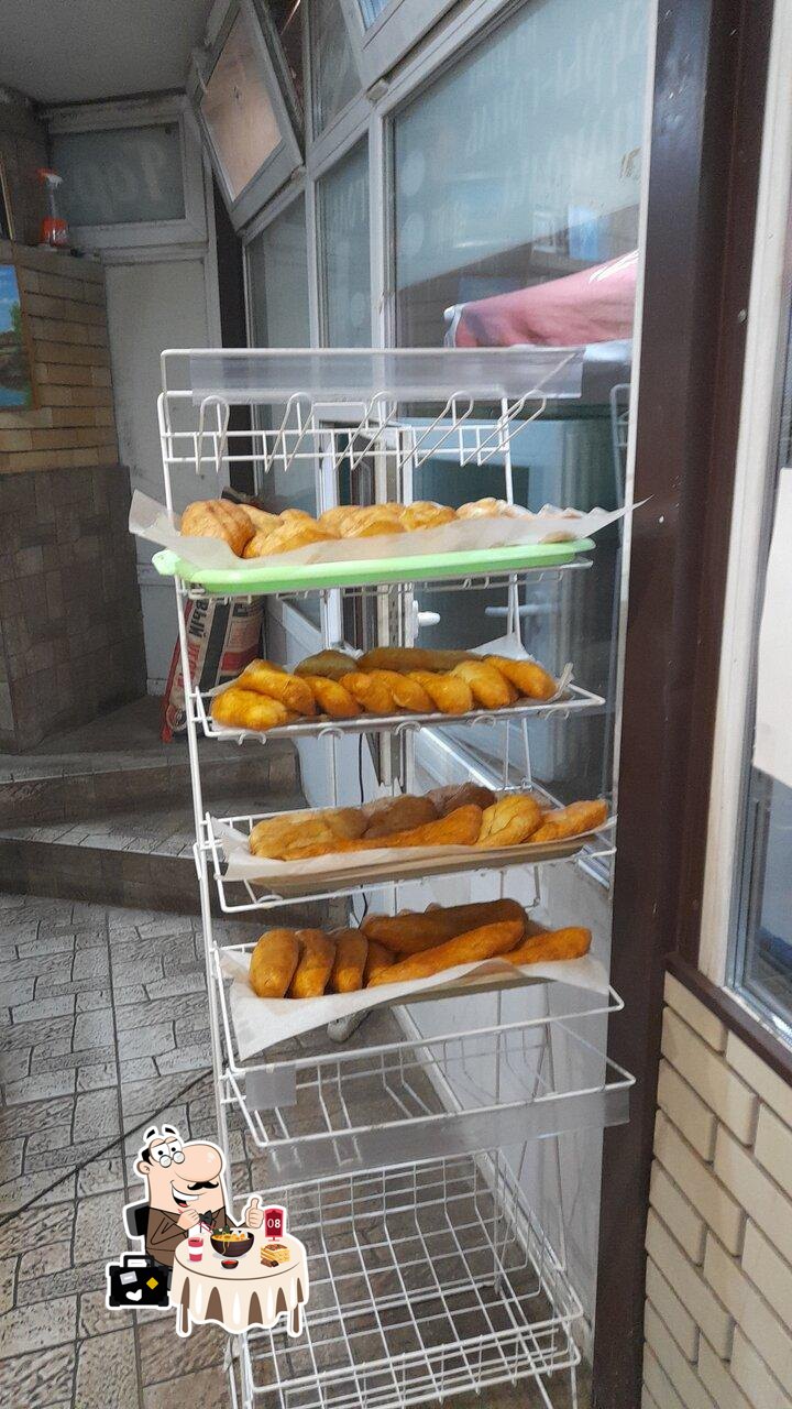 Лепёшки из тондыра, куры гриль
