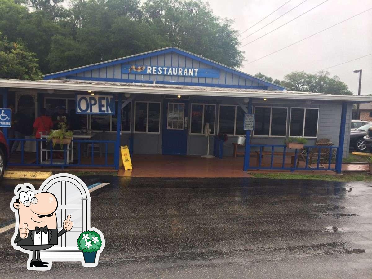 Front Porch Restaurant & Pie Shop