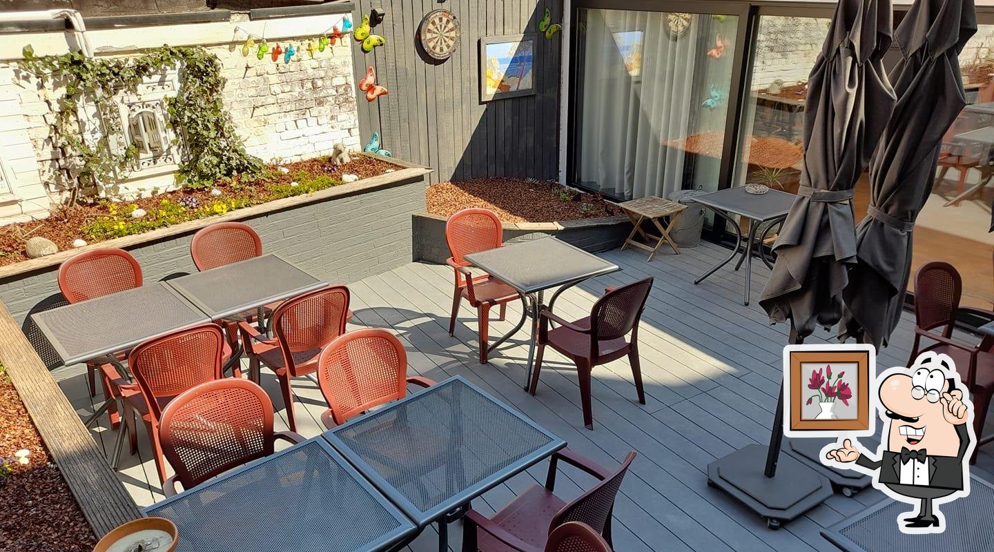 Bistro Retro Grill