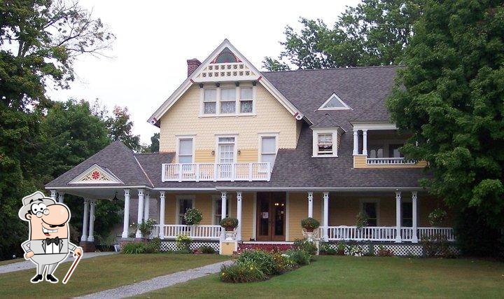 Simmons Way Village Inn