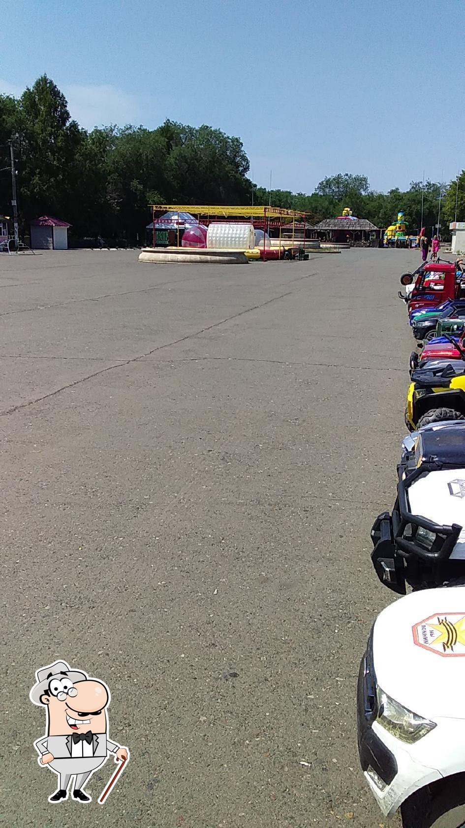 Шаурма в центре парка