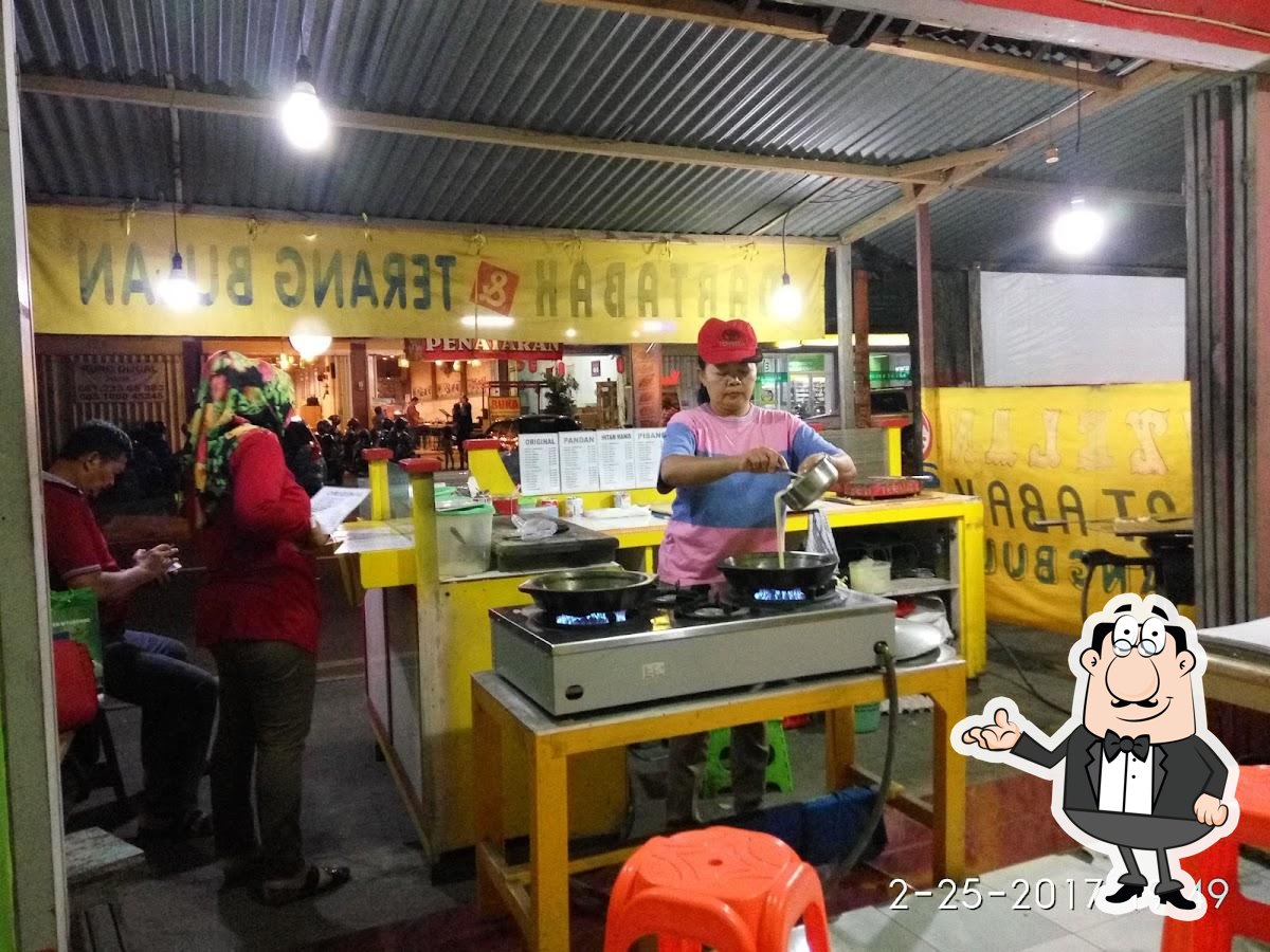 Martabak Terang Bulan