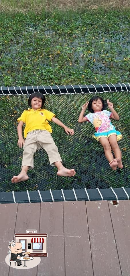 แก่นจันทร์บุฟเฟ่ต์ หมูกระทะ จิ้มจุ่ม สาขาประโคนชัย
