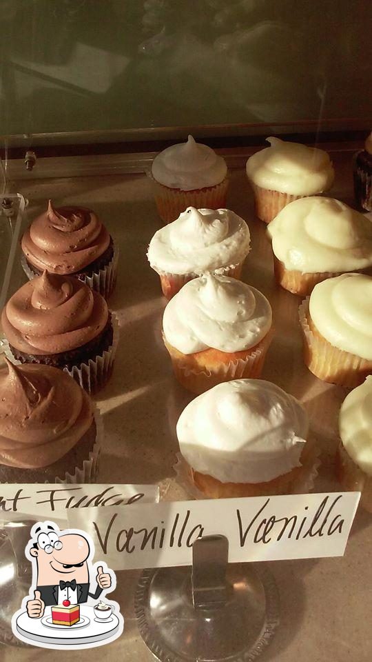 Smallcakes Cupcakery