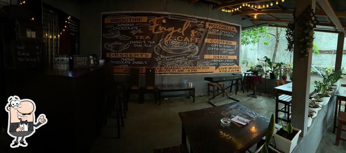 Engel's Cafe