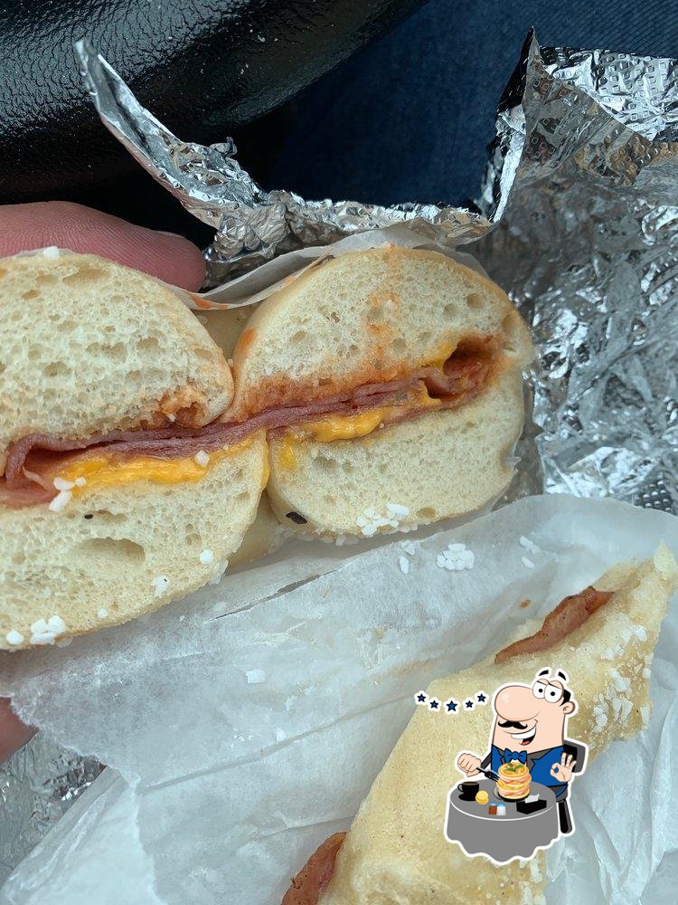 Hot Bagels & Deli