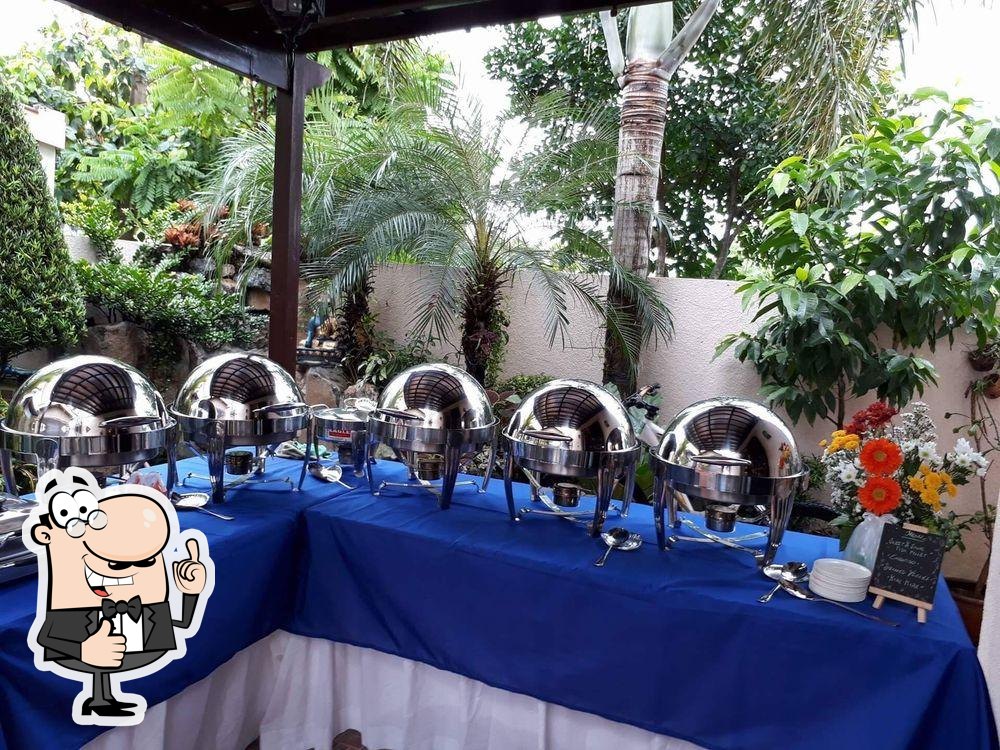 Acacia Alley Restaurant & Catering