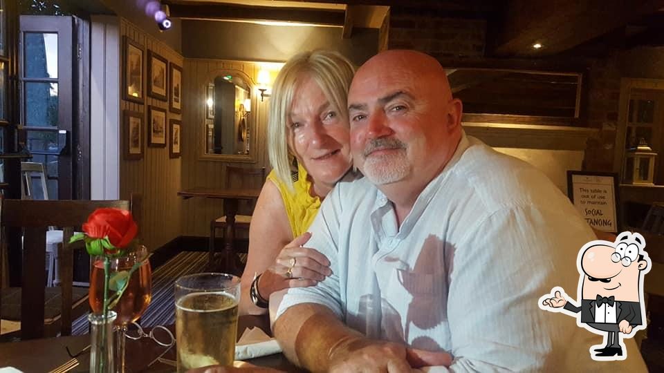 Wheatstone Inn
