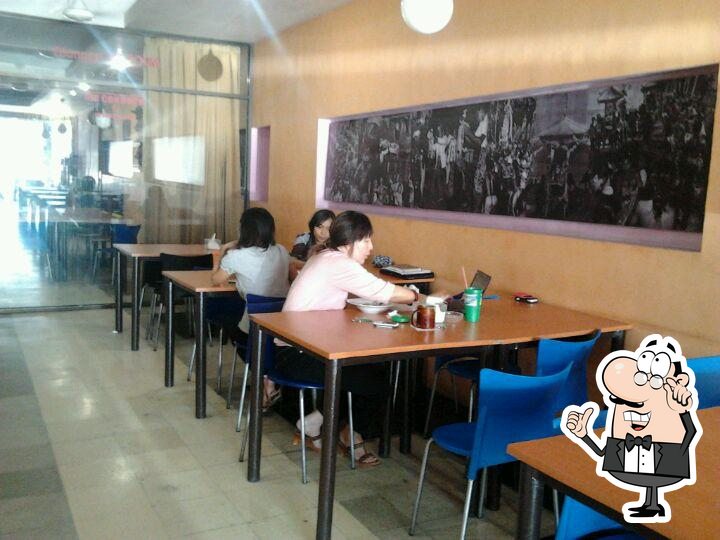 Warung d'topeng