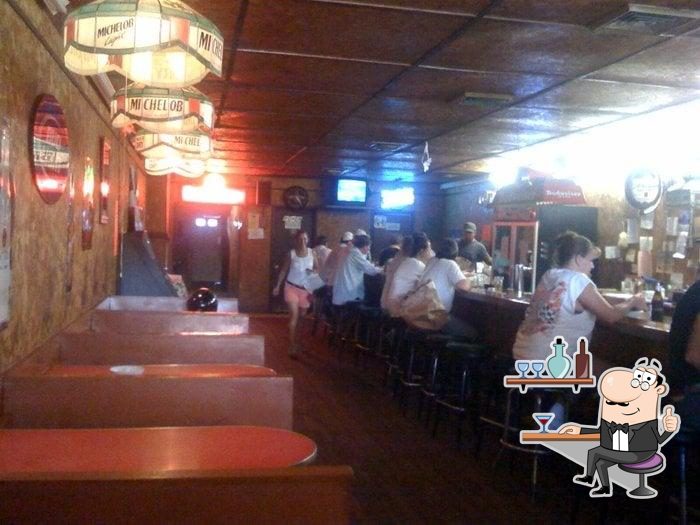 The New York Pub