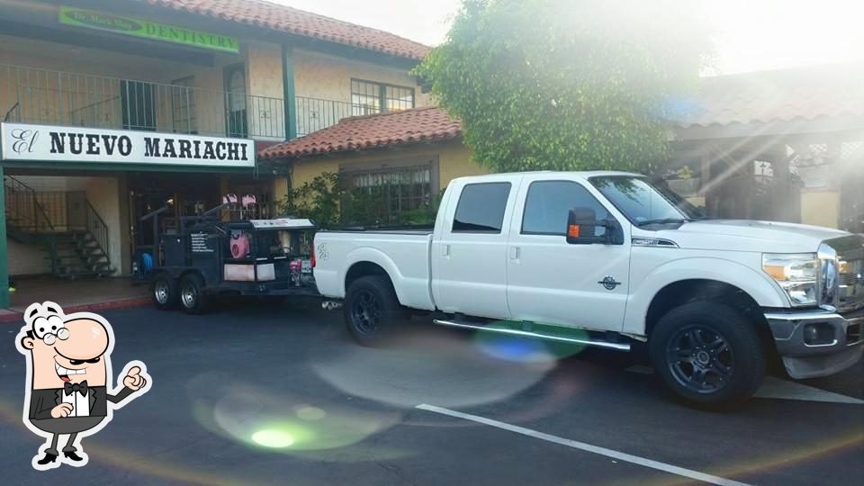 Nuevo Mariachi